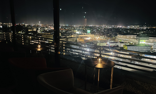 夜景ラウンジの景色