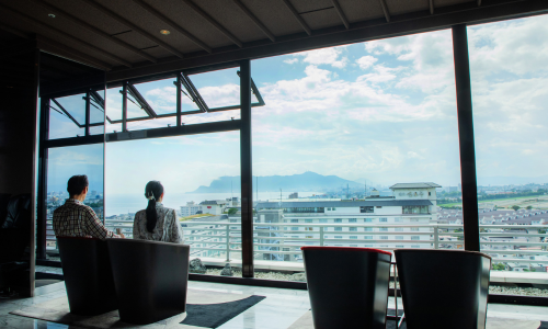 スカイラウンジ